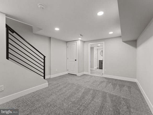 5916 SPRINGFIELD AVE, Philadelphia, PA 19143