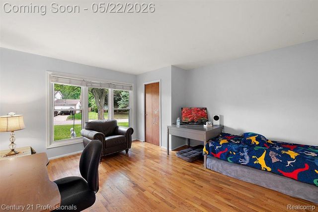 4255 Whispering Oak Drive, Flint Charter Township, MI 48507