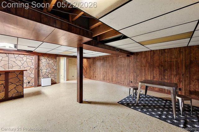 4255 Whispering Oak Drive, Flint Charter Township, MI 48507