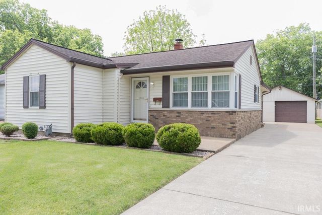 1309 S Saint James Boulevard, Evansville, IN 47714