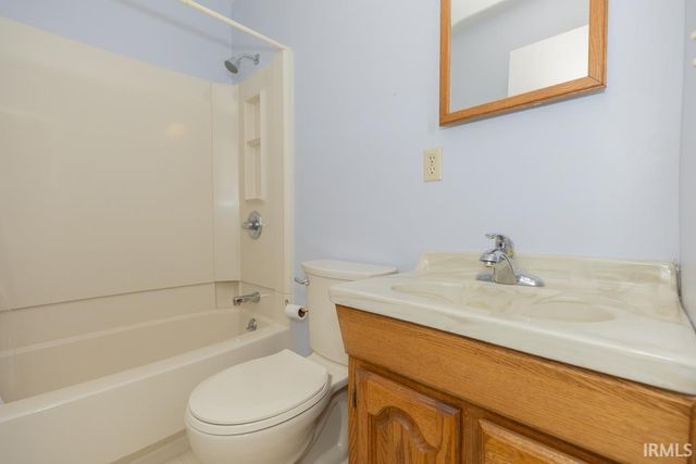 1309 S Saint James Boulevard, Evansville, IN 47714