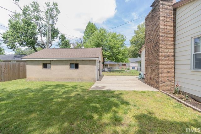 1309 S Saint James Boulevard, Evansville, IN 47714
