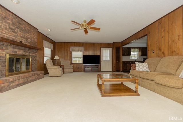 1309 S Saint James Boulevard, Evansville, IN 47714