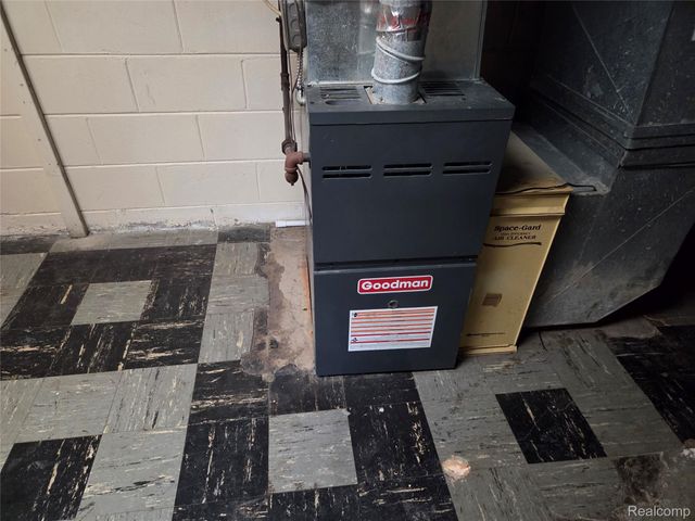 19366 Woodworth, Redford Charter Township, MI 48240