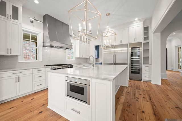 6204 Province Ln, Baton Rouge, LA 70808