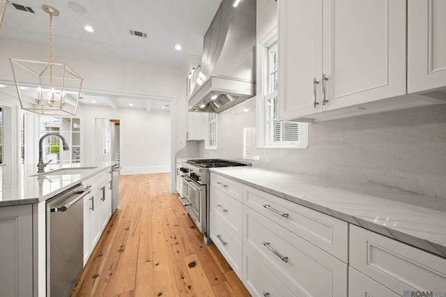 6204 Province Ln, Baton Rouge, LA 70808