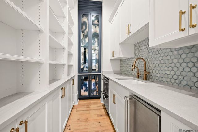 6204 Province Ln, Baton Rouge, LA 70808