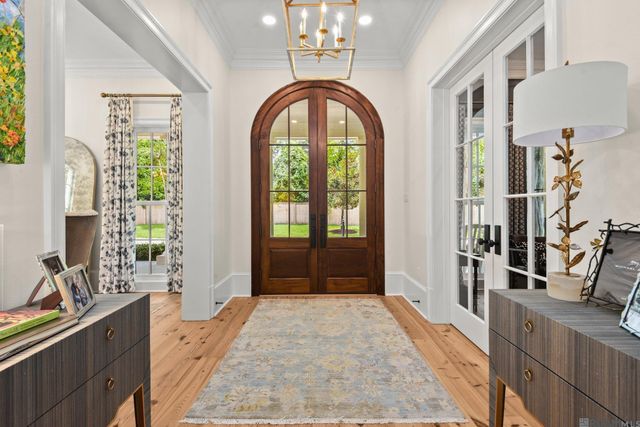 6204 Province Ln, Baton Rouge, LA 70808