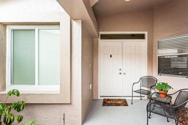 9702 Harbour Lake Circle, Boynton Beach, FL 33437