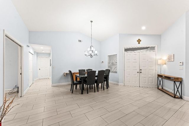 9702 Harbour Lake Circle, Boynton Beach, FL 33437