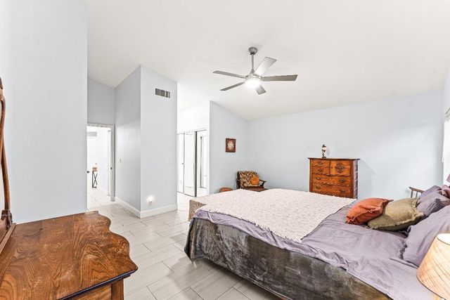 9702 Harbour Lake Circle, Boynton Beach, FL 33437