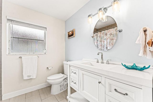 9702 Harbour Lake Circle, Boynton Beach, FL 33437