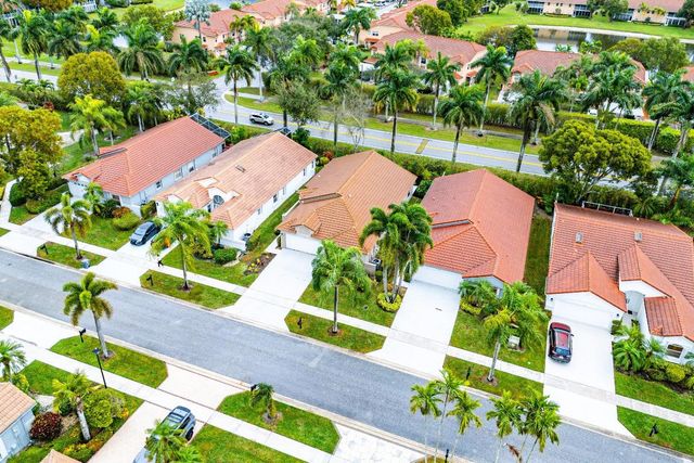 9702 Harbour Lake Circle, Boynton Beach, FL 33437