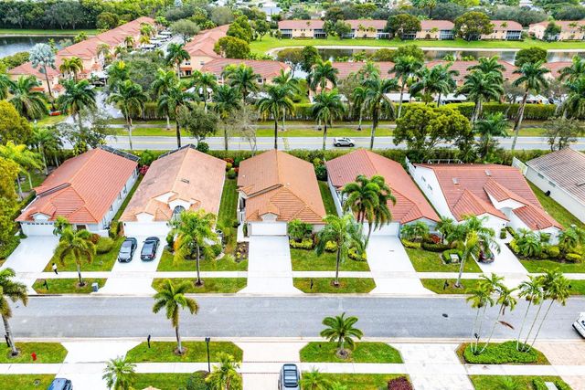 9702 Harbour Lake Circle, Boynton Beach, FL 33437