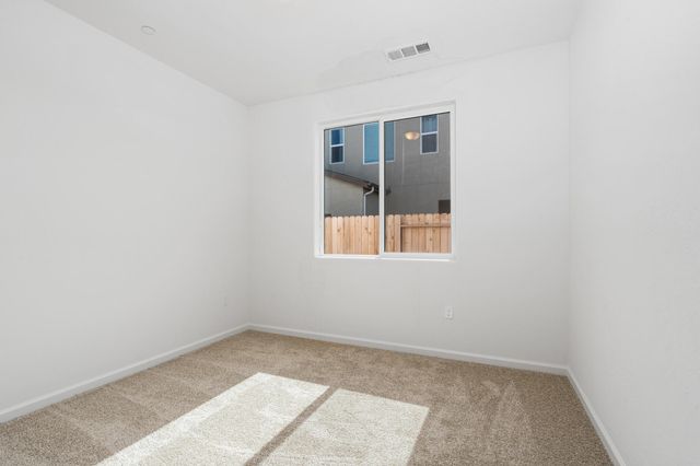 1876 Vallejo Avenue, Dinuba, CA 93618