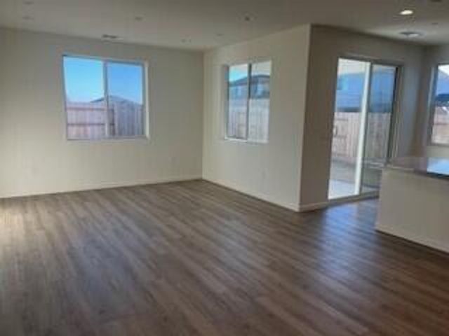 1876 Vallejo Avenue, Dinuba, CA 93618