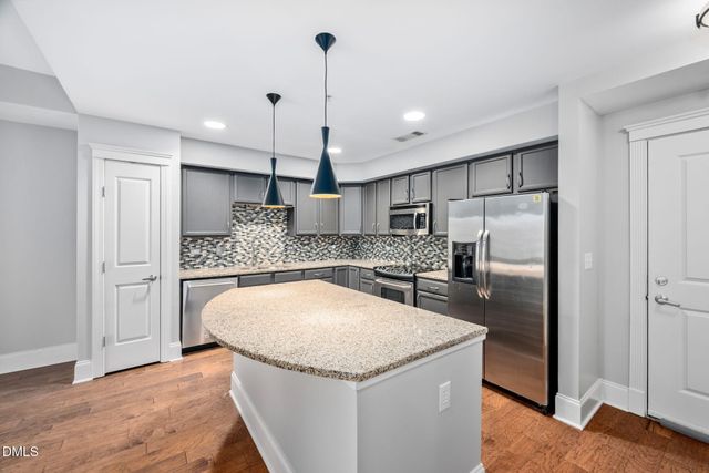 222 Glenwood Avenue 607, Raleigh, NC 27603