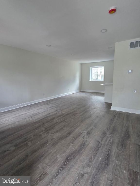 2365 S 8TH ST, CAMDEN, NJ 08104 — photo 3
