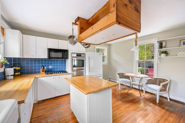 5 Telegraph Avenue, Hull, MA 02045