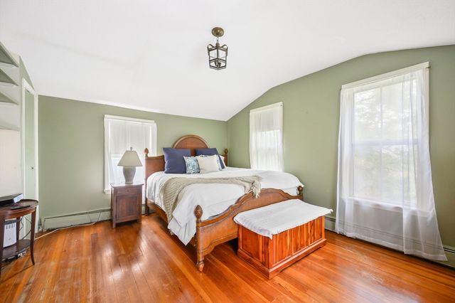 5 Telegraph Avenue, Hull, MA 02045