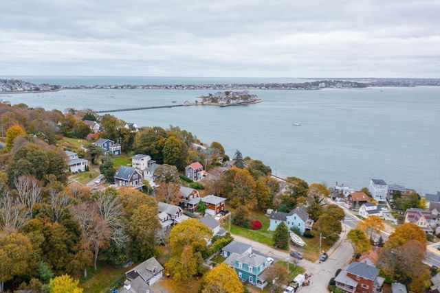 5 Telegraph Avenue, Hull, MA 02045