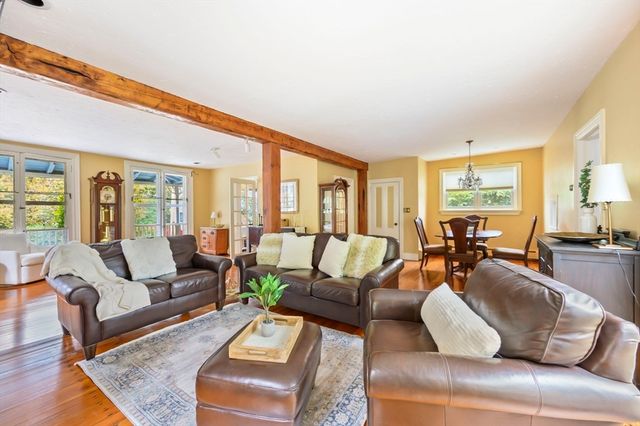 5 Telegraph Avenue, Hull, MA 02045