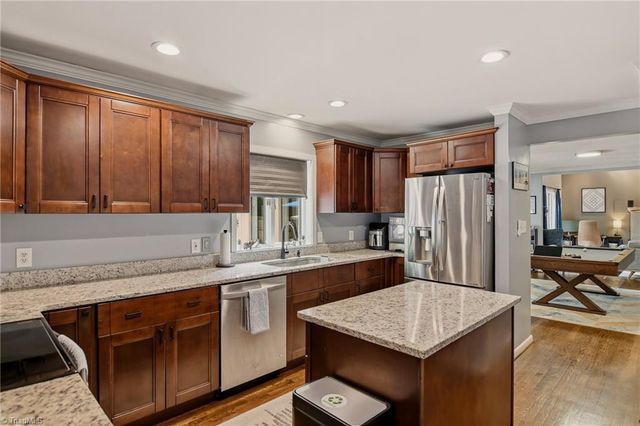 3611 Hunting Ridge Drive, High Point, NC 27265