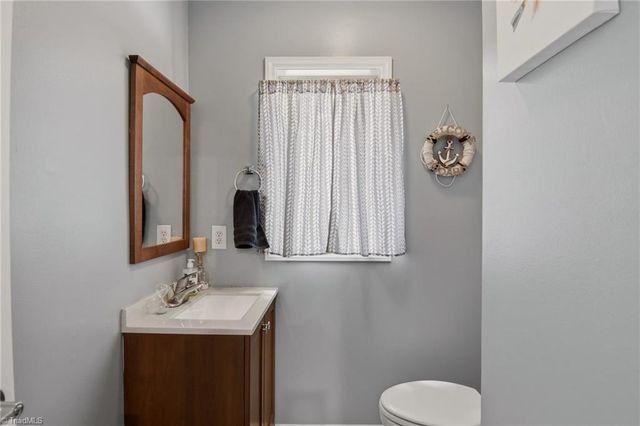 3611 Hunting Ridge Drive, High Point, NC 27265
