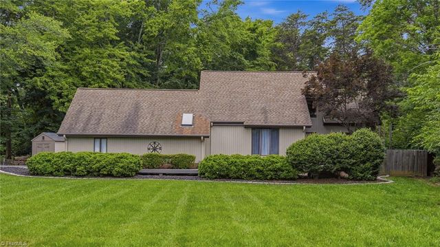 3611 Hunting Ridge Drive, High Point, NC 27265
