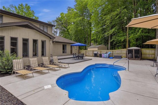 3611 Hunting Ridge Drive, High Point, NC 27265