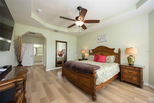 5725 WHITE JASMINE WAY, North Port, FL 34287