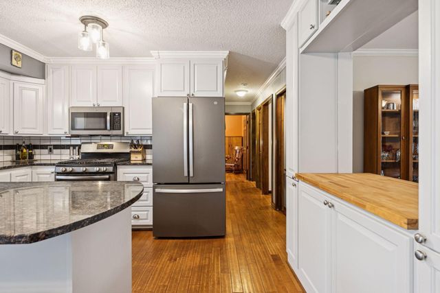 5041 Wood Avenue, White Bear Lake, MN 55110