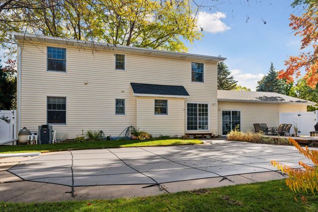 5041 Wood Avenue, White Bear Lake, MN 55110