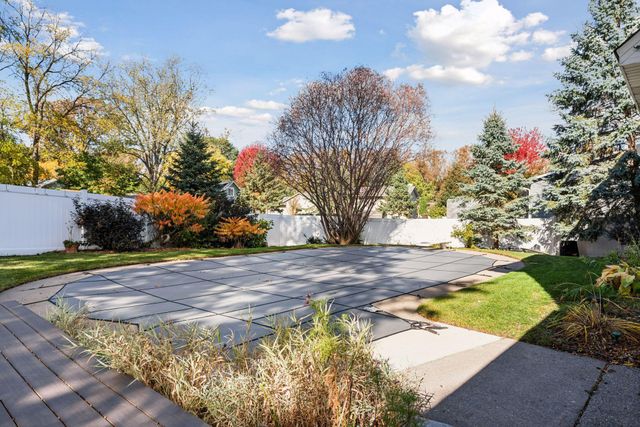 5041 Wood Avenue, White Bear Lake, MN 55110