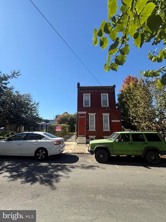 2042-44 E HAGERT ST, PHILADELPHIA, PA 19125 — photo 3