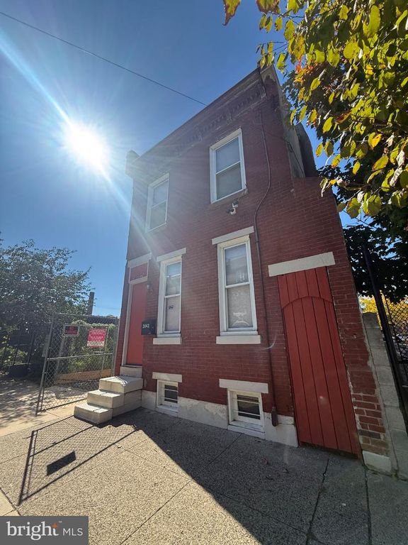2042-44 E HAGERT ST, PHILADELPHIA, PA 19125 — photo 4