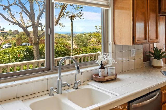 33132 Valle Road, San Juan Capistrano, CA 92675