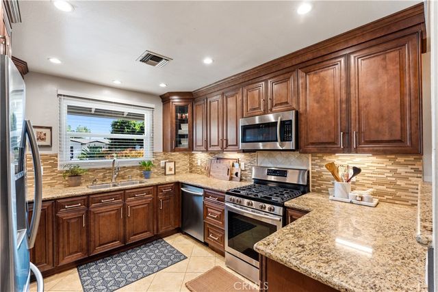 1335 El Monte Drive, Simi Valley, CA 93065