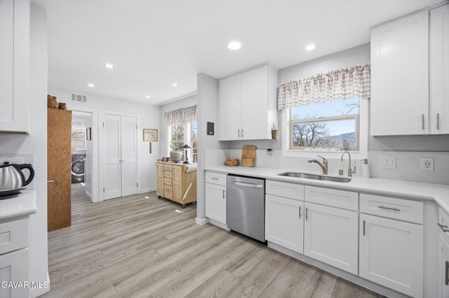 29210 Greenwater Drive, Tehachapi, CA 93561