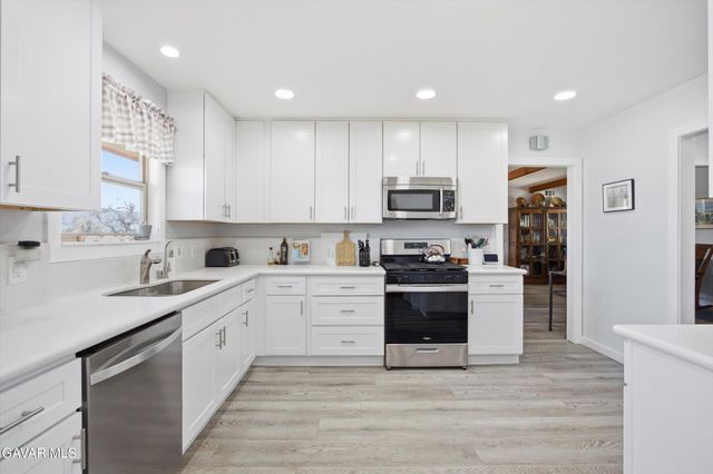 29210 Greenwater Drive, Tehachapi, CA 93561