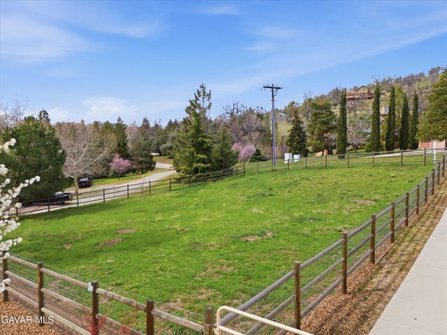 29210 Greenwater Drive, Tehachapi, CA 93561