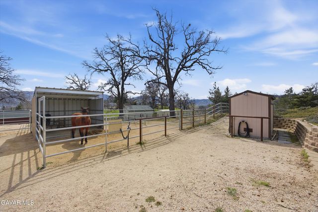 29210 Greenwater Drive, Tehachapi, CA 93561