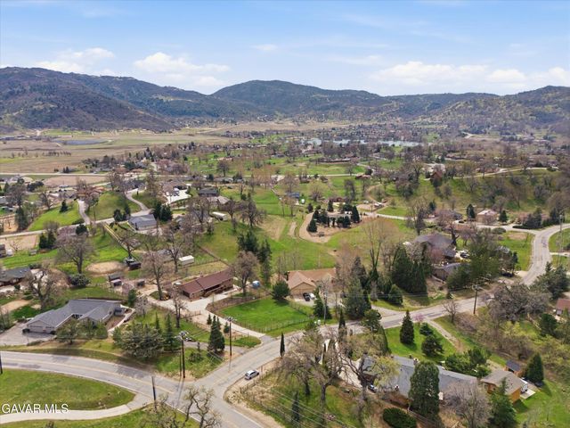 29210 Greenwater Drive, Tehachapi, CA 93561