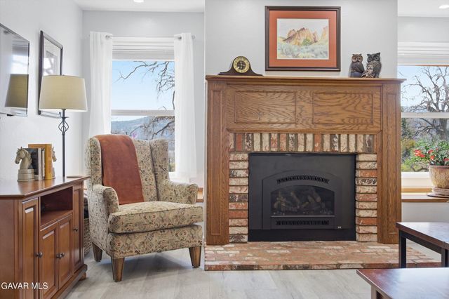 29210 Greenwater Drive, Tehachapi, CA 93561