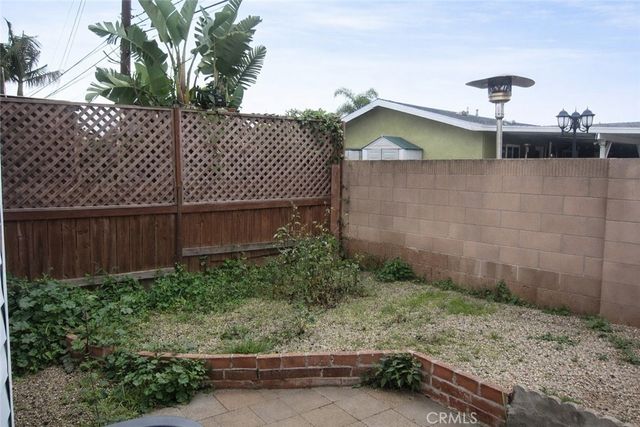 19361 Brookhurst Street 184, Huntington Beach, CA 92646