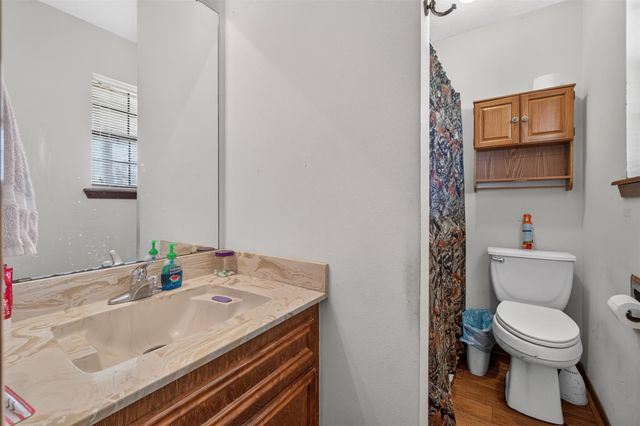 281 Lakeshore N, Onalaska, TX 77360