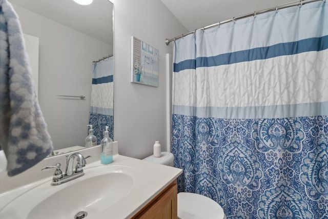 2045 Barretts Ridge Dr, Murfreesboro, TN 37130