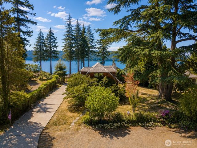 516 1st Street, Steilacoom, WA 98388