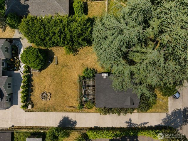 516 1st Street, Steilacoom, WA 98388