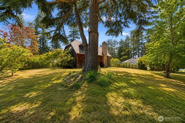 516 1st Street, Steilacoom, WA 98388